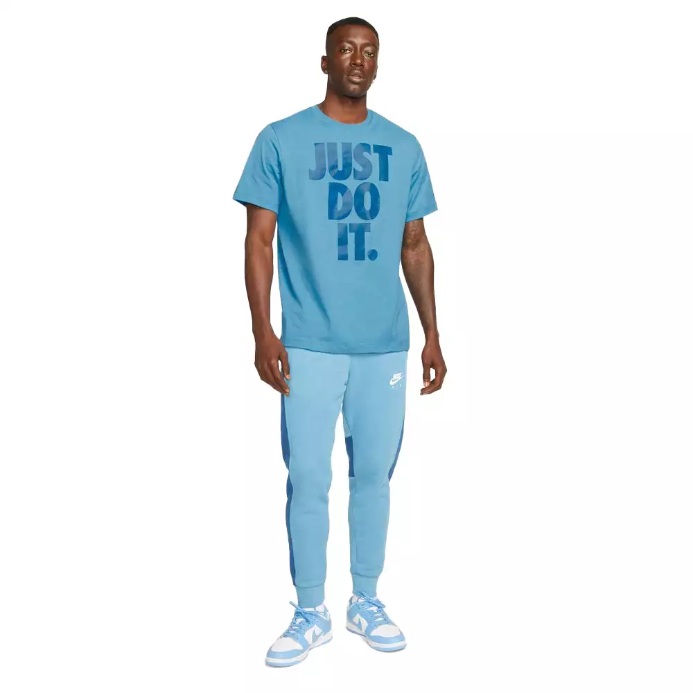 Camiseta Lifestyle Nike Sportswear - Azul