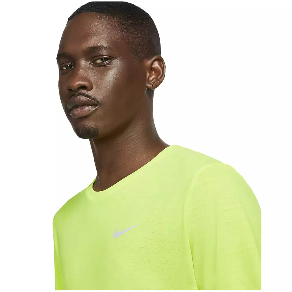 Camiseta Running Nike Dri FIT Miler - Verde fluorescente
