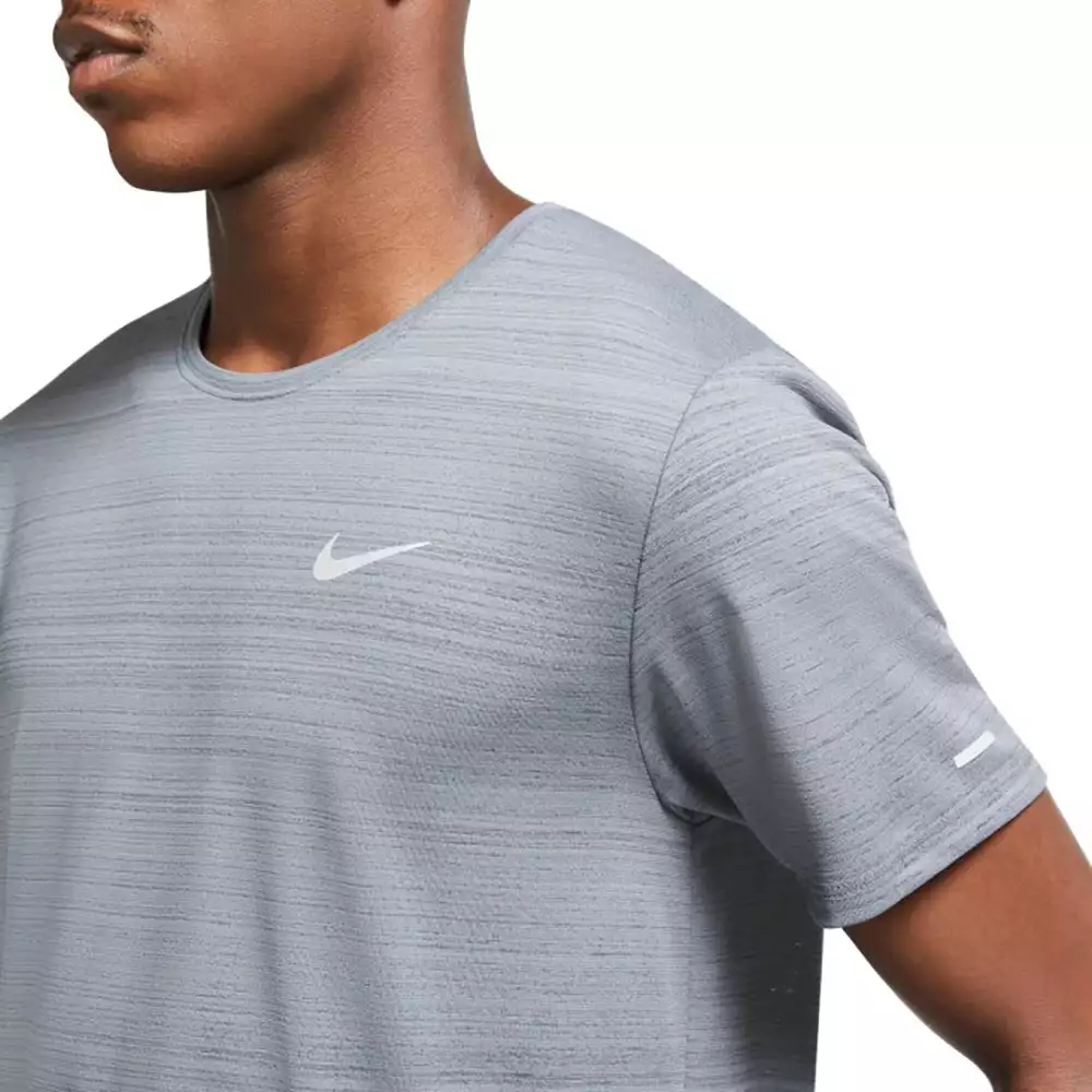 Camiseta Running Nike Dri-FIT Miler - Gris
