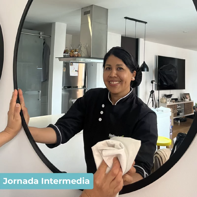 Servicios de limpieza hogares y empresas días especiales jornada intermedia (5 horas y 30 minutos)