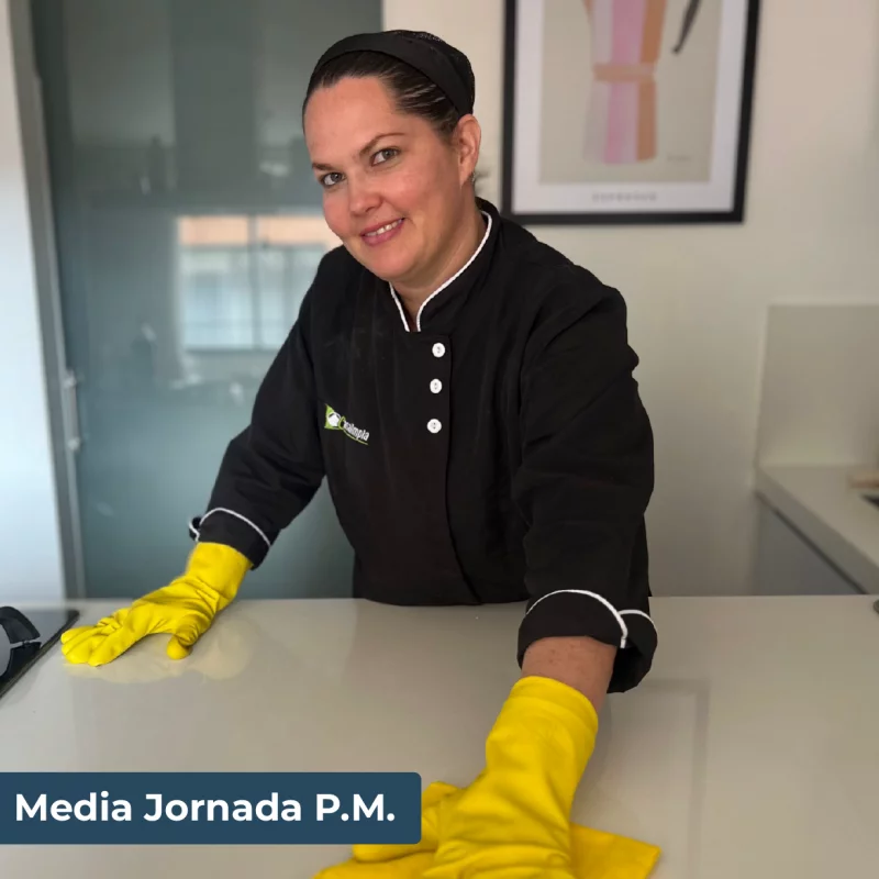 Servicios de limpieza hogares y empresas días especiales media jornada p.m. (3 Horas y 30 minutos)