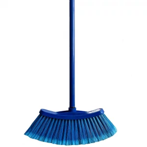 Escoba con mango metálico unidad 120cm (colores surtidos)