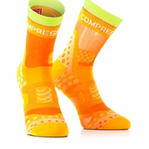 Medias Compressport  Pro Racing Socks Ultralight Run High - Orange T4