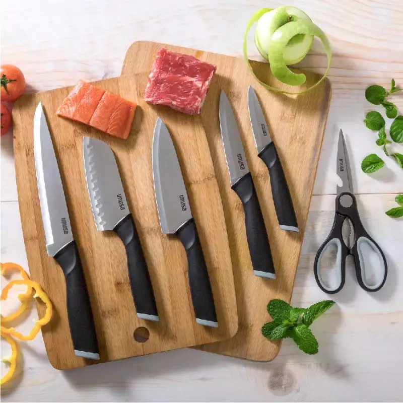 https://cdn1.totalcommerce.cloud/homesentry/product-image/es/cuchillo-imusa-santoku-12-cm-talent-acero-inox-4.webp