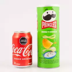 Papas Pringles Cebolla Gratis Coca Cola Lata Original  330  124 Gr