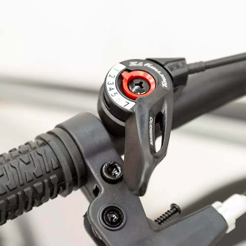 Bicicleta acero Clark Bike Charge rin 27 -7 velocidades SHIMANO