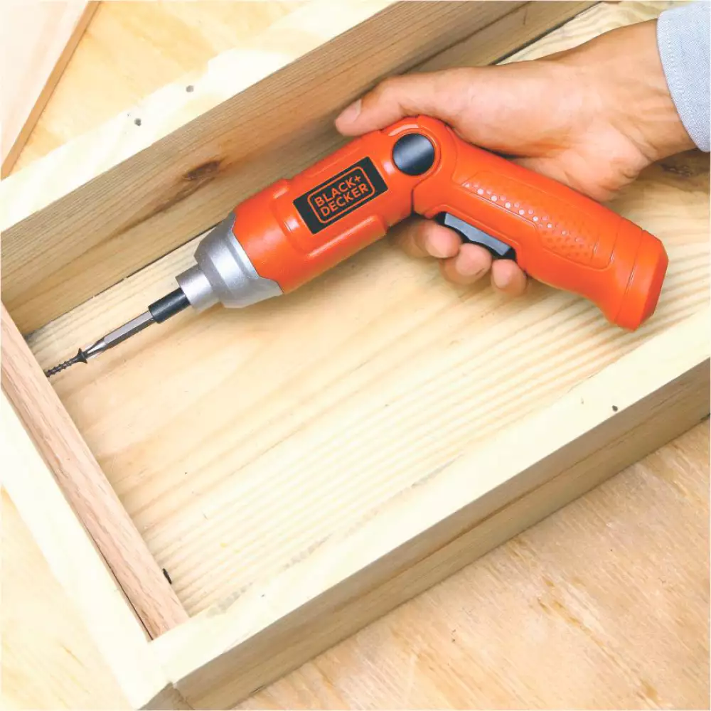 Combo Taladro Percutor + Atornillador Inalámbrico Black+Decker