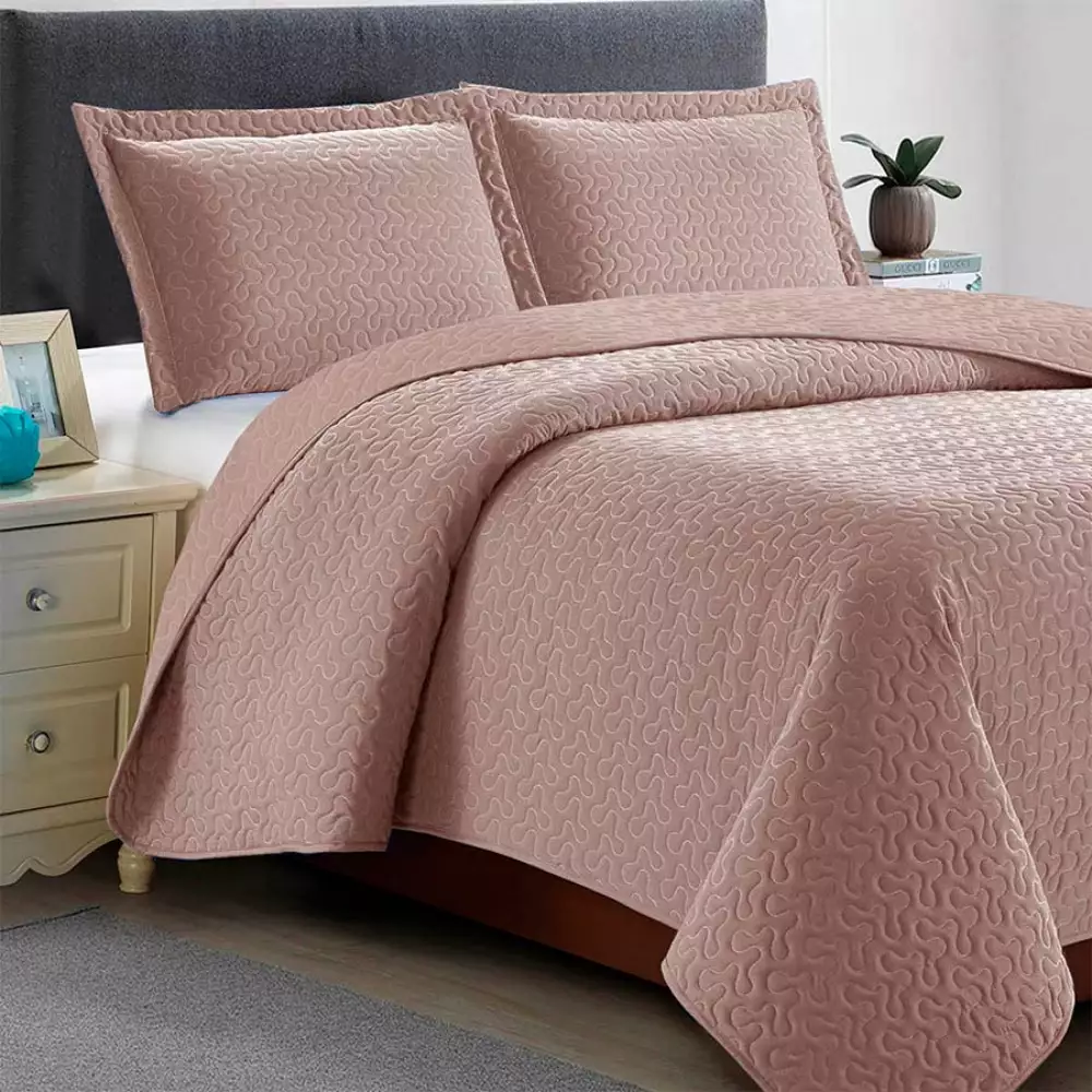 Cubrecama Distrihogar   King Rosa 100% Poliester