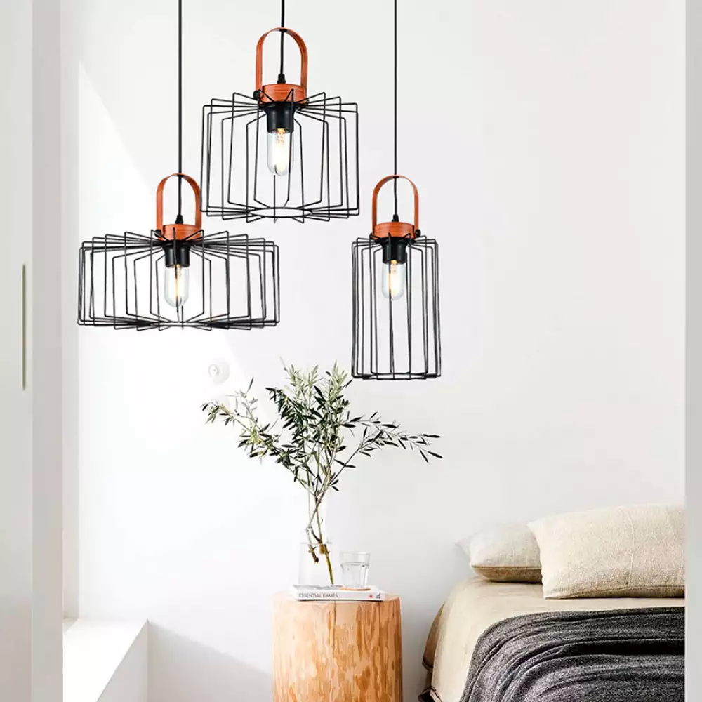 Lampara colgante aymar medium metalica negra y madera
