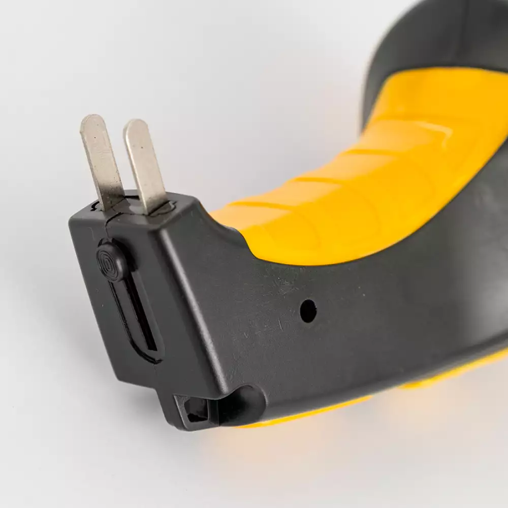 Linterna Recargable Con Agarre Ergonomico 1W Alcance De 40 Metros