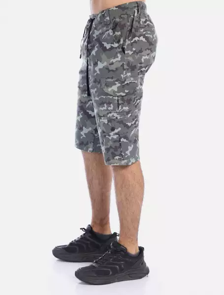 Bermuda camuflada para hombre sale