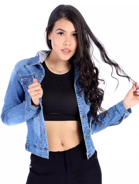 Chaqueta jean con capota
