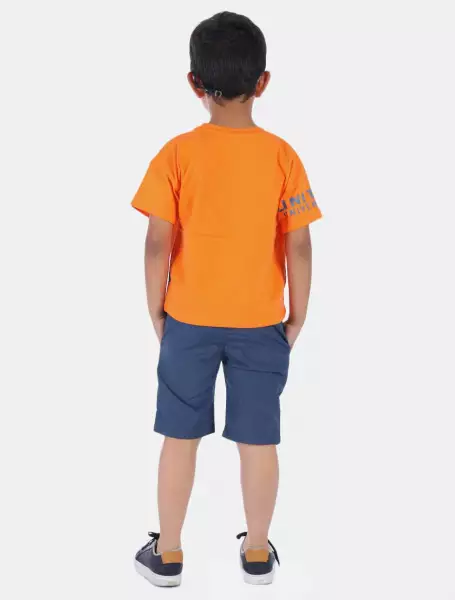 Conjunto de camiseta manga corta más bermuda para niño