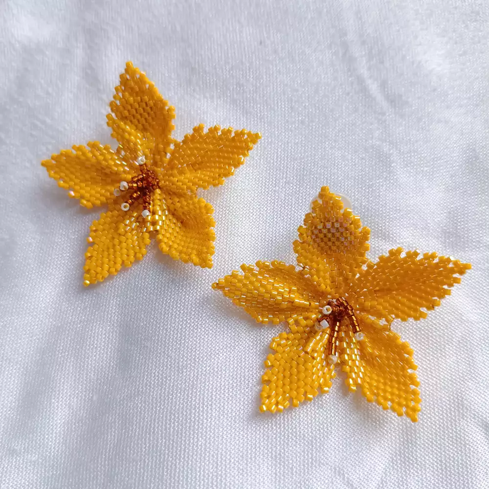 ARETES Flor de bugambilia