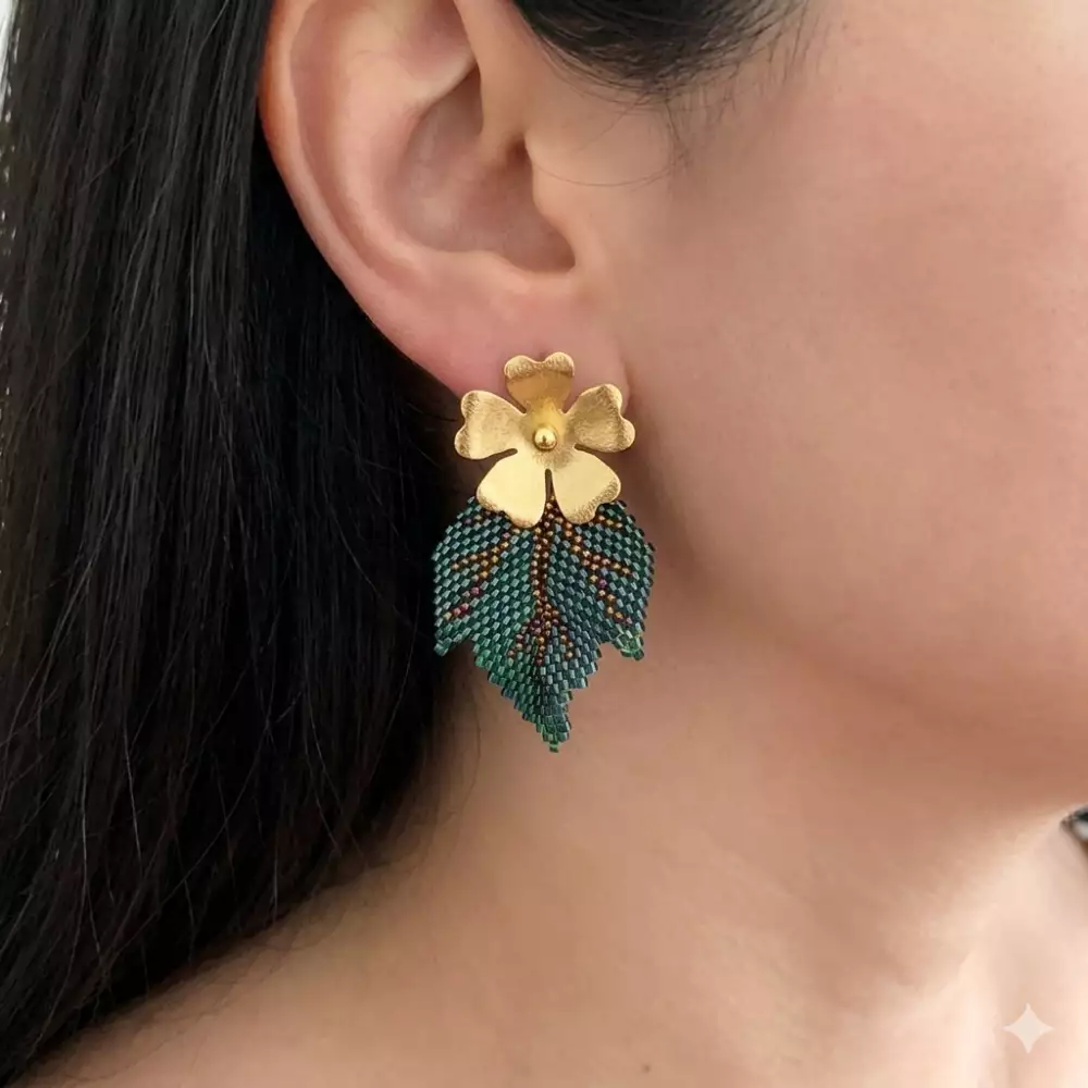 Aretes hojas tropicales verde esmeralda con detalles bronce