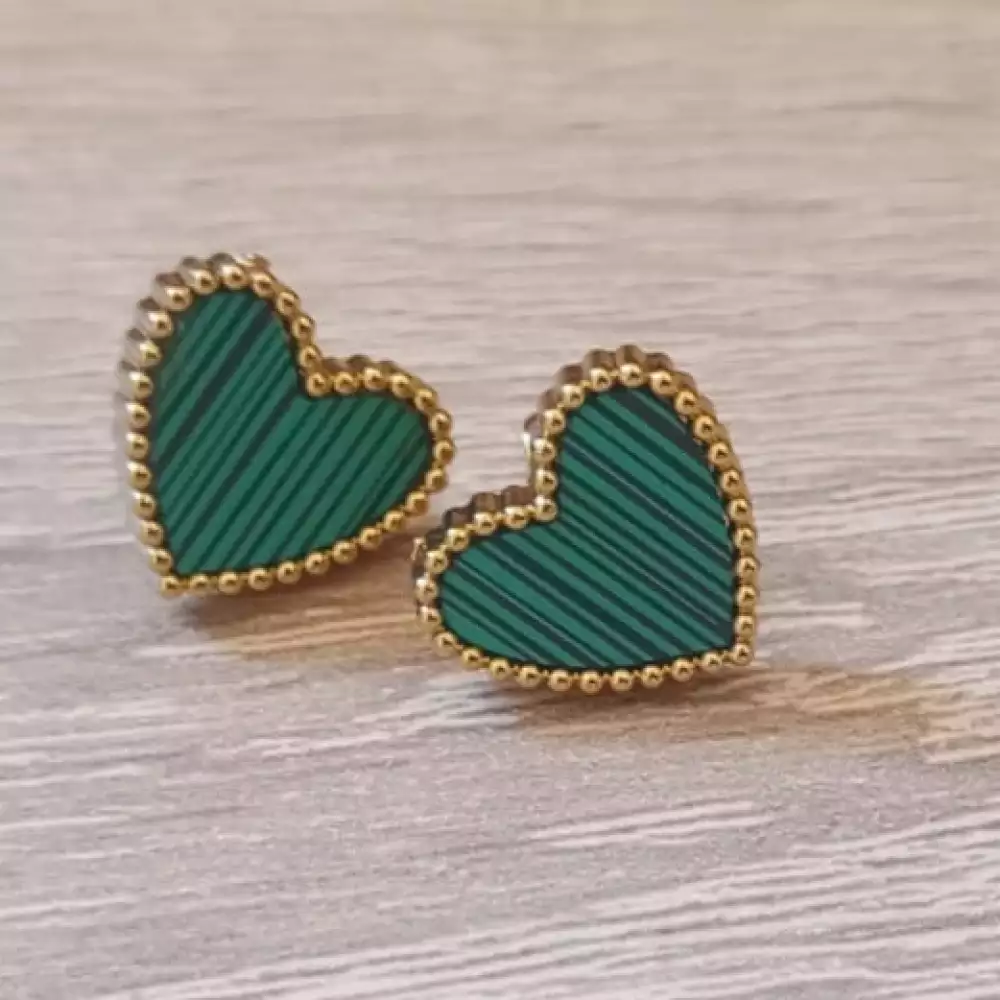 Aretes tipo corazón verde pino