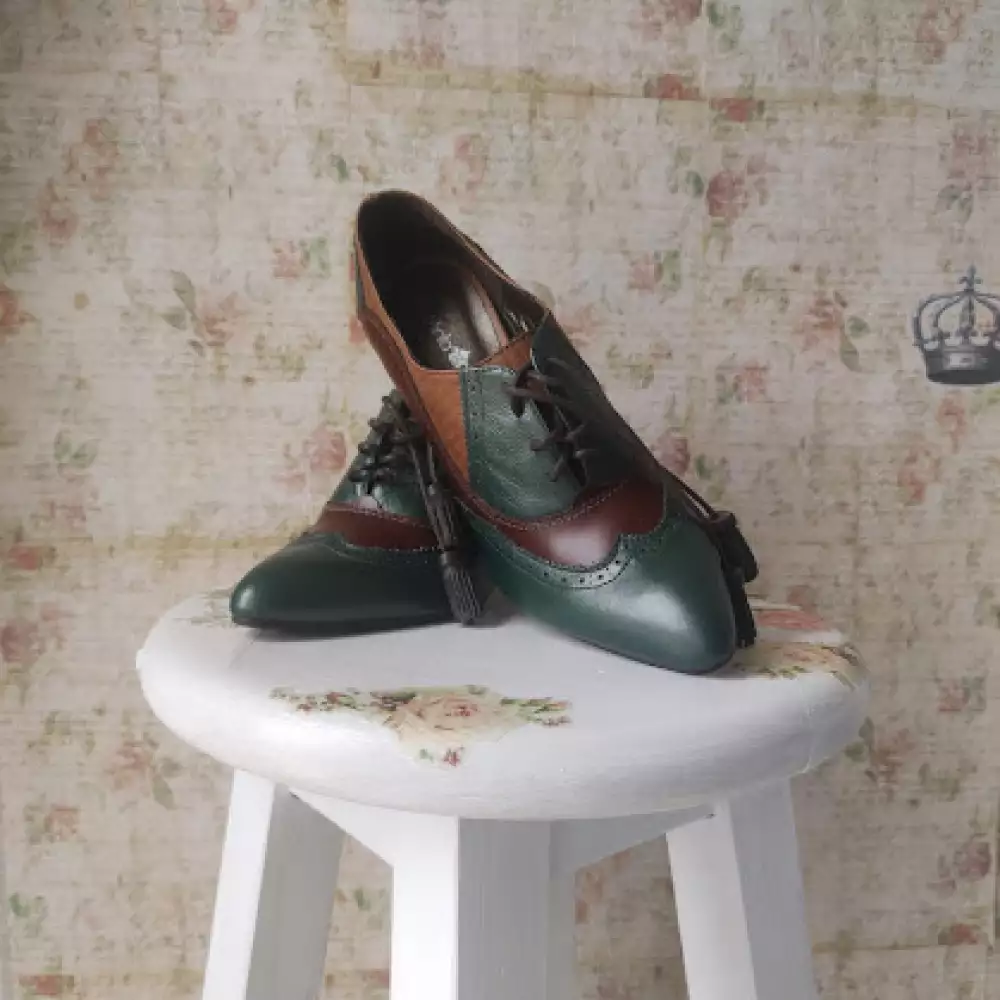 Botines vintage en cuero verde y miel talla 35