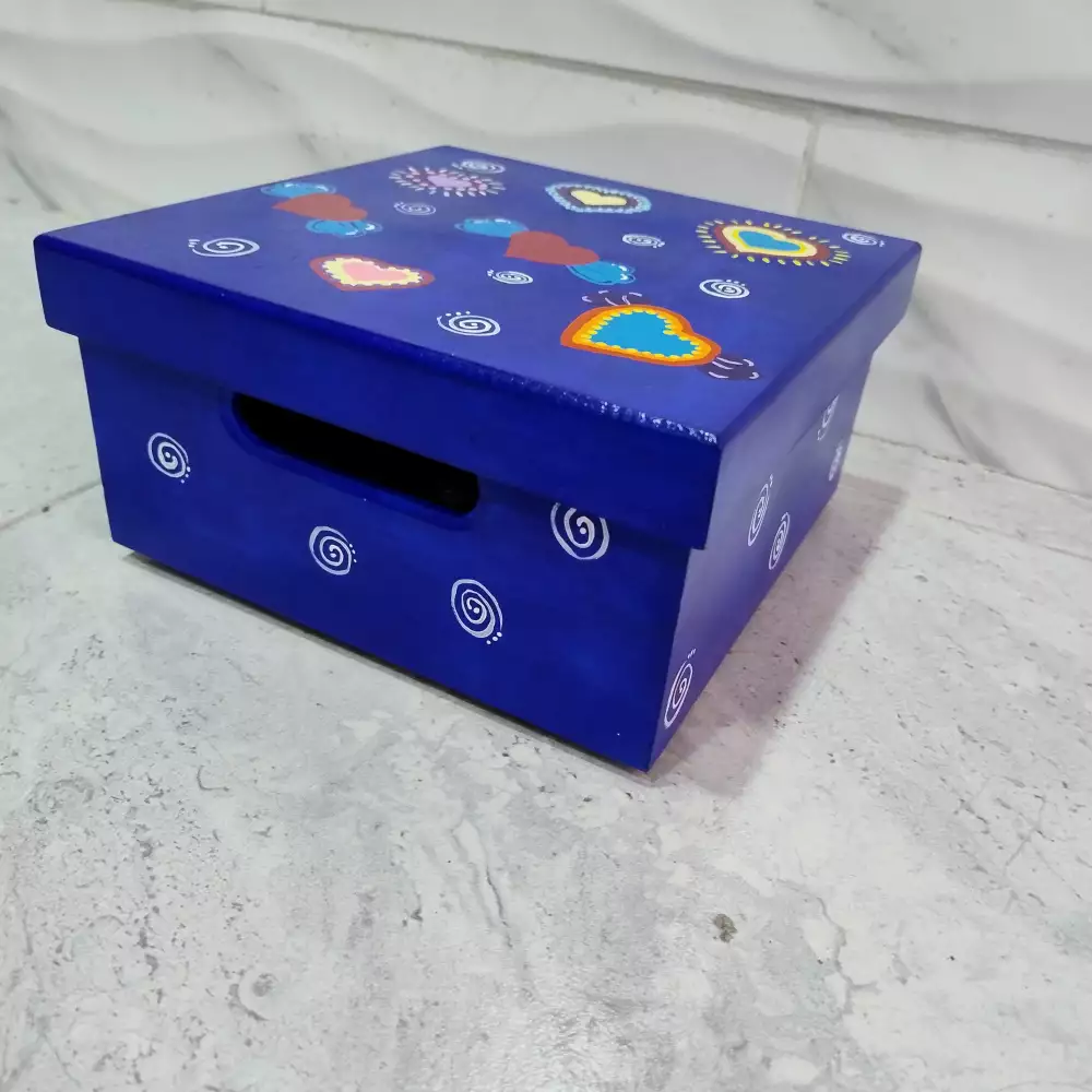 Caja Organizadora de Madera Pintada a Mano – Diseño Único