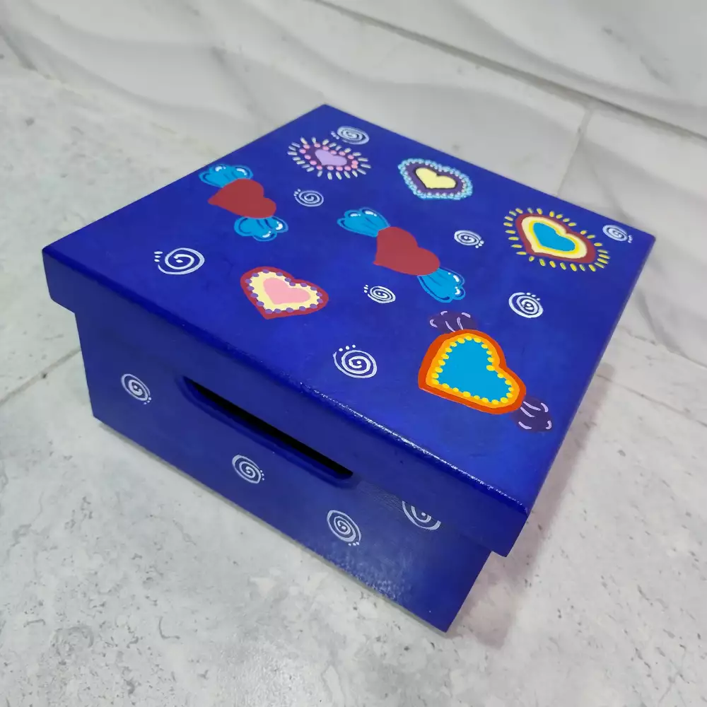 Caja Organizadora de Madera Pintada a Mano – Diseño Único