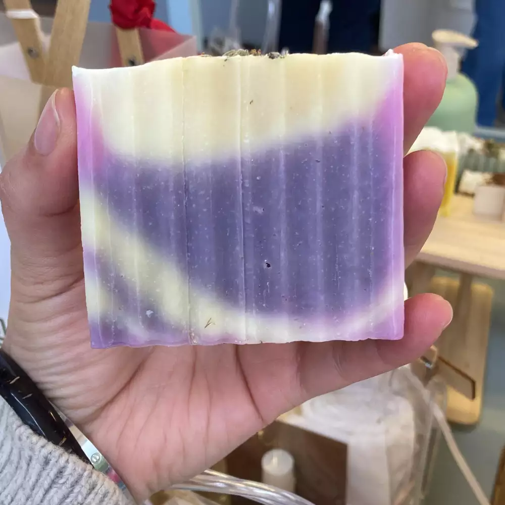 Jabón artesanal de lavanda - Regenerador natural