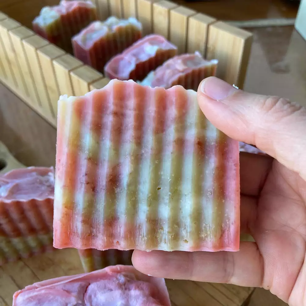 Jabón artesanal rosas hidratante antioxidante cara