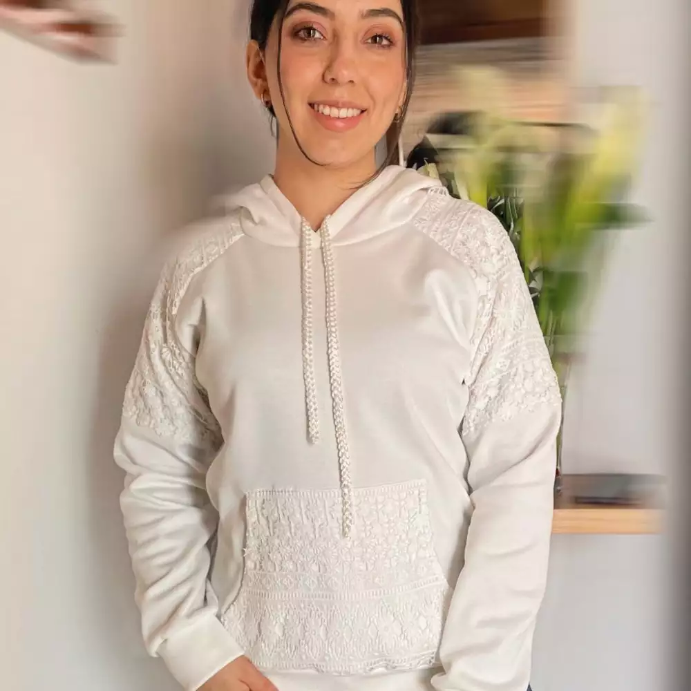 LINDO BUSO CON DETALLES EN GUIPIUR