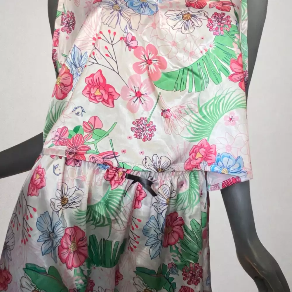 Pijama satinada floral para mujer pantalón