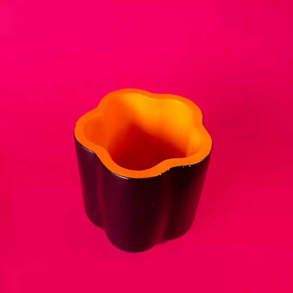 PORTALÁPICES FLOR COLOR NEGRO - NARANJA