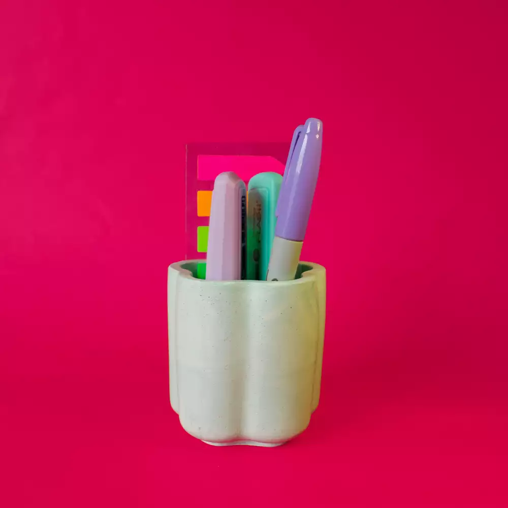 Seven School Round Plus - Portalápices Con Gomas Elásticas Para Bolígrafos - Freethink - Fucsia