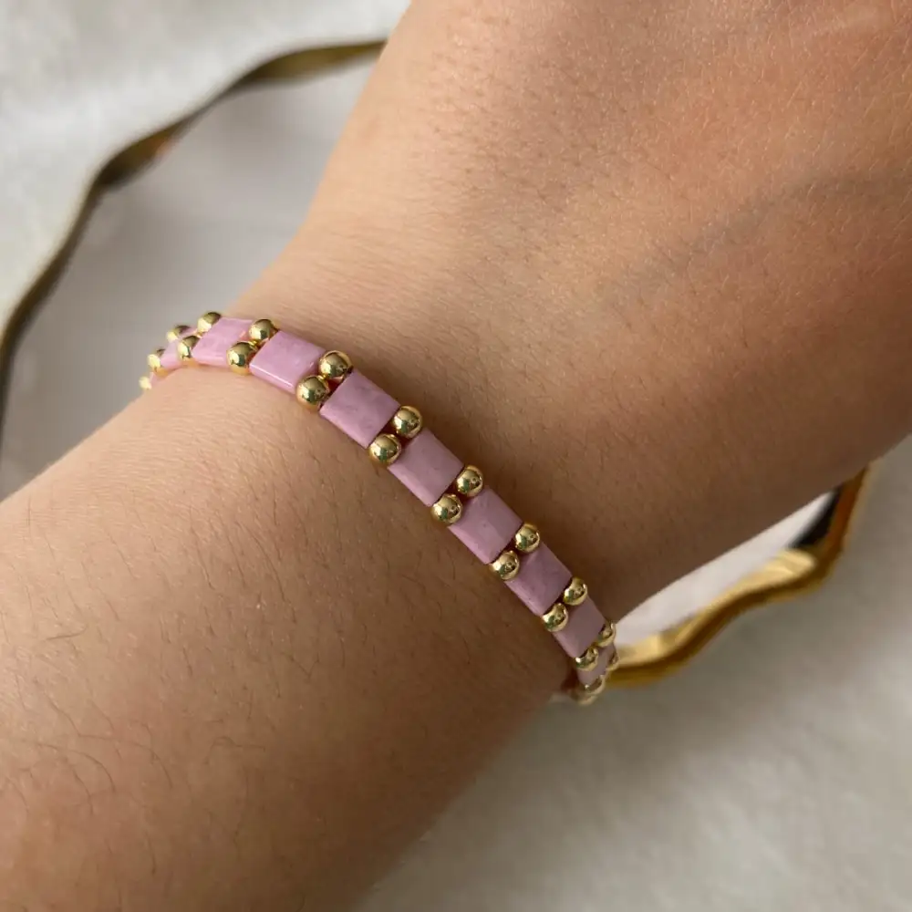 Pulsera Ajustable en Tilas Miyuki y Balines de Rodio – Rosa Pastel y Dorado