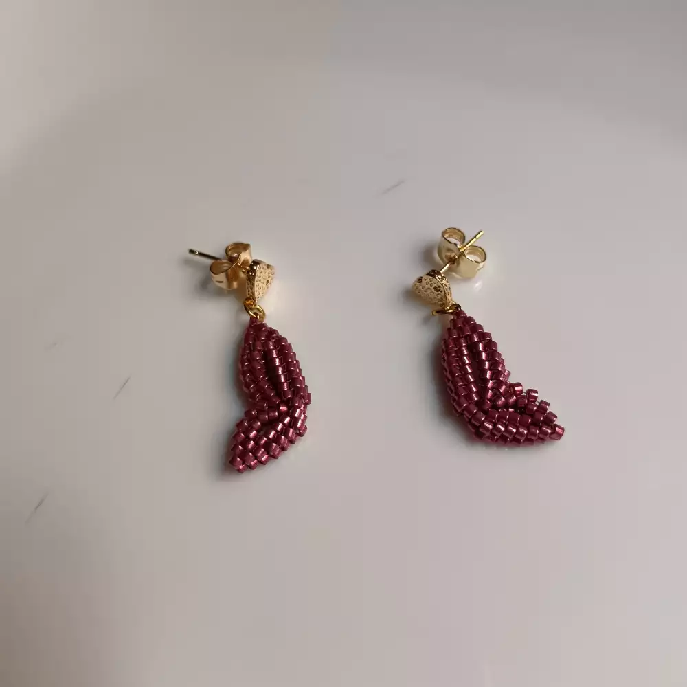 Set de Collar y Aretes Mariposa en Miyuki Delica Rosa Metálico