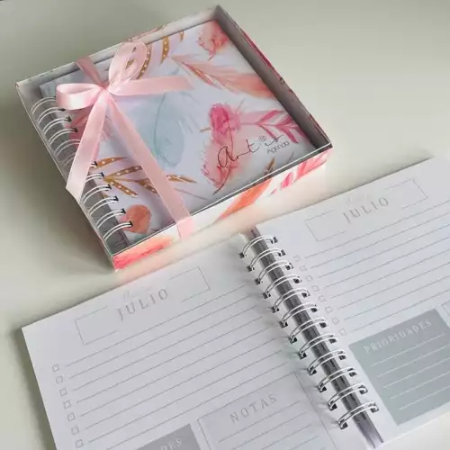 Agenda abierta con planeador mensual 120 hojas diseño 2