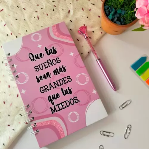 Agenda personalizada sueños valientes 100 hojas mujer
