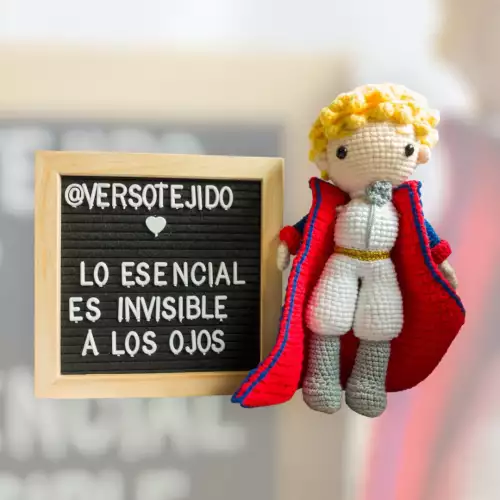 Amigurumi El Principito tejido a mano 20 cm artesanal