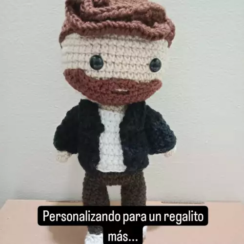 Amigurumi personalizado mediano