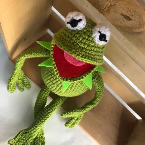 Amigurumi rana tejido a mano en algodón 25 cm