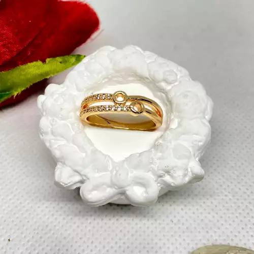 Anillo en covergold con diseño de círculos ajustable