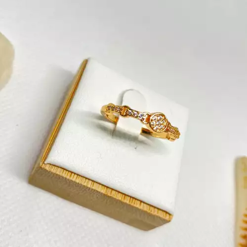 Anillo en covergold dorado elegante para mujer