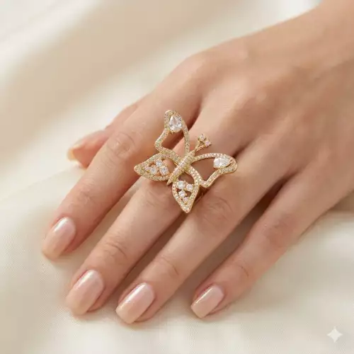 Anillo maximalista con circones en rodio dorado