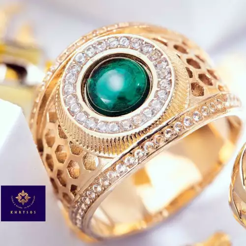 Anillo panal gema verde oro laminado para hombre