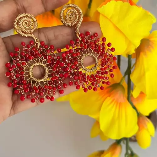 ARETE YUMI ROJO