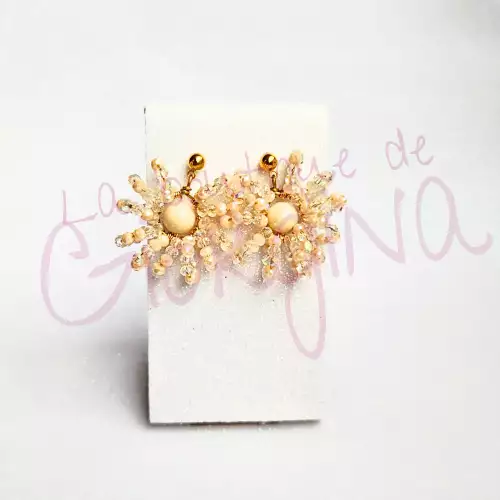 Aretes 3D blanco