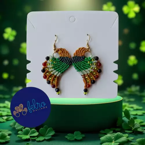 Aretes Alitas, pavo reales, alas de ángel en micro macramé, Cálido Verdor