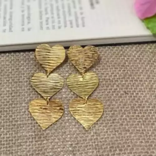 Aretes bronce 3 corazones baño oro 24k para mujer