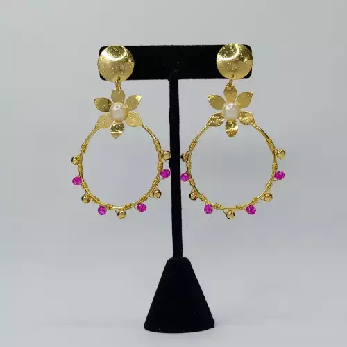 Aretes bronce alambrismo flor perla fucsia cristal