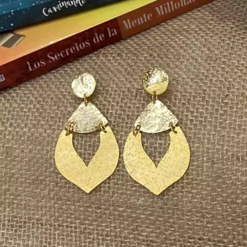 Aretes bronce bolso punta pequeño baño oro 24k