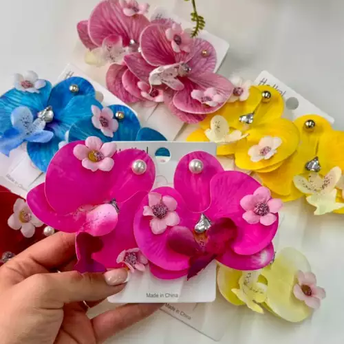 ARETES CAYENAS