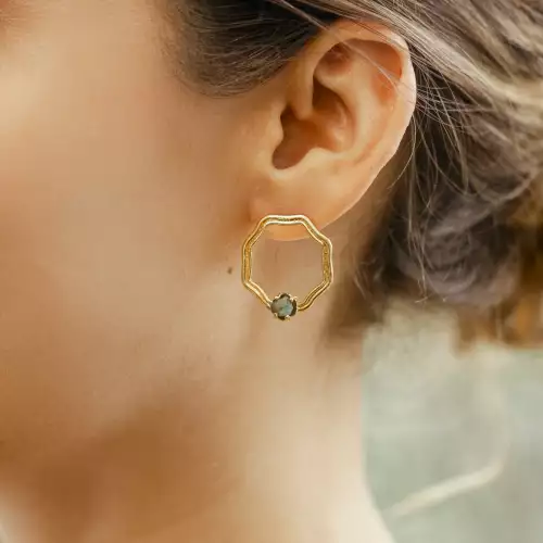 Aretes Conexión bronce bañado oro 24K para mujer