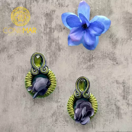 Aretes cumbia elaborados a mano técnica soutache