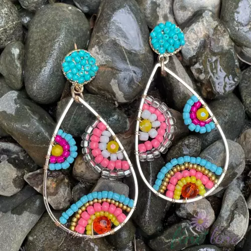 ARETES EN MOSTACILLA JULIETA
